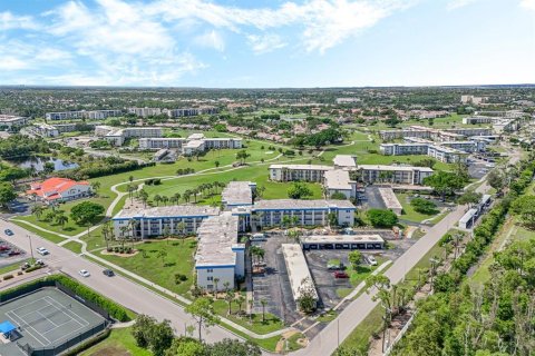 Condo in Fort Myers, Florida, 1 bedroom  № 1410220 - photo 22