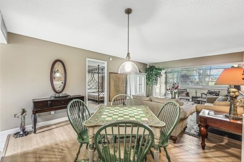 Condo in Fort Myers, Florida, 1 bedroom  № 1410220 - photo 12