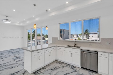 Villa ou maison à vendre à Key Largo, Floride: 3 chambres, 223.06 m2 № 1981366 - photo 11