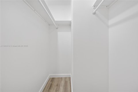 Villa ou maison à vendre à Miami Gardens, Floride: 3 chambres, 151.15 m2 № 1953904 - photo 15