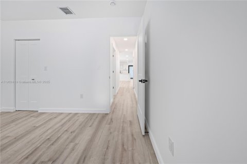 Villa ou maison à vendre à Miami Gardens, Floride: 3 chambres, 151.15 m2 № 1953904 - photo 19