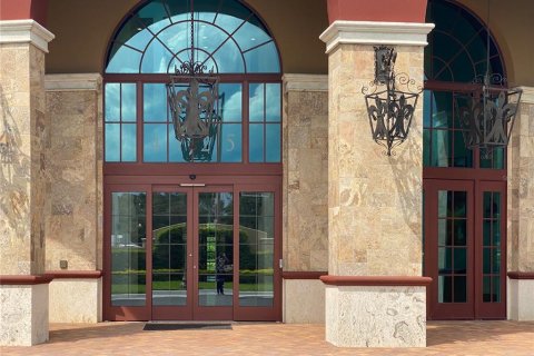 Immobilier commercial à vendre à Orlando, Floride: 58.62 m2 № 1916071 - photo 2