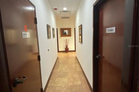 Immobilier commercial à vendre à Orlando, Floride: 58.62 m2 № 1916071 - photo 4