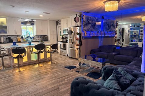 Купить виллу или дом в Хомстед, Флорида 3 спальни, 150.22м2, № 2005933 - фото 6