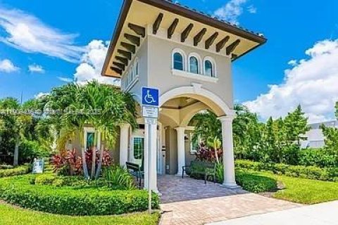 Copropriété à vendre à Hollywood, Floride: 2 chambres, 105.17 m2 № 1965834 - photo 19