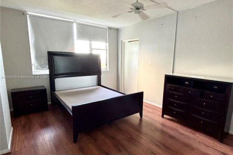 Купить кондоминиум в Холливуд, Флорида 2 спальни, 105.17м2, № 1965834 - фото 14