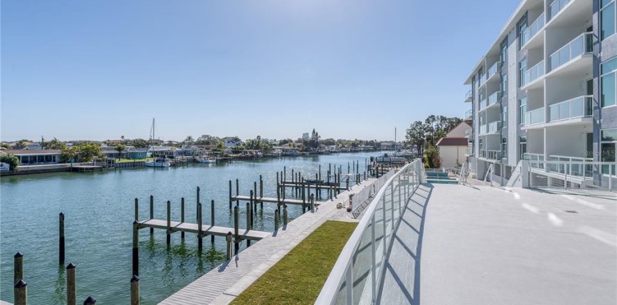 Condo à Clearwater, Floride, 3 chambres № 1521956