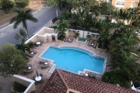 Condominio en alquiler en Sarasota, Florida, 2 dormitorios, 97.64 m2 № 1771328 - foto 8