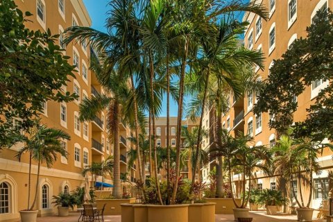 Condominio en alquiler en Sarasota, Florida, 2 dormitorios, 97.64 m2 № 1771328 - foto 19
