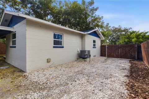 Immobilier commercial à vendre à Clearwater, Floride: 111.67 m2 № 2432711 - photo 30
