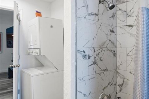 Immobilier commercial à vendre à Clearwater, Floride: 111.67 m2 № 2432711 - photo 23