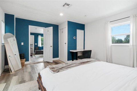Immobilier commercial à vendre à Clearwater, Floride: 111.67 m2 № 2432711 - photo 18