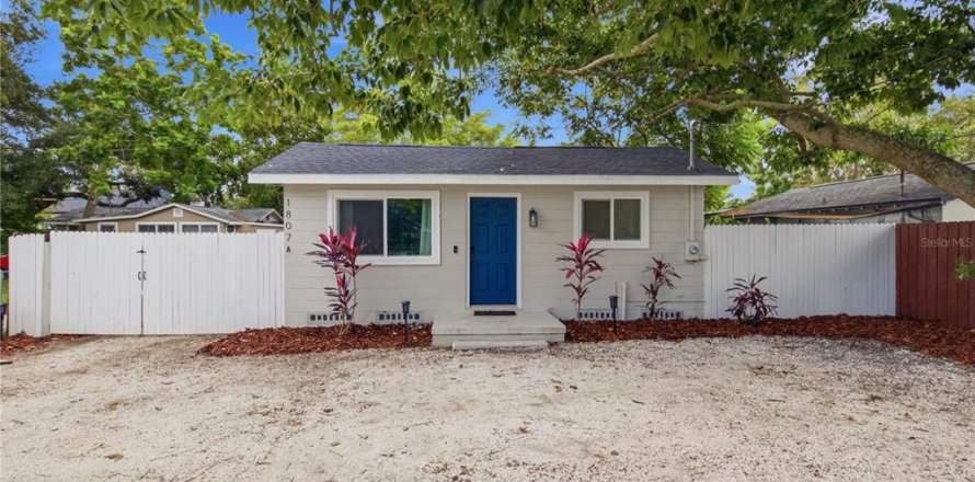 Immobilier commercial à Clearwater, Floride 111.67 m2 № 2432711