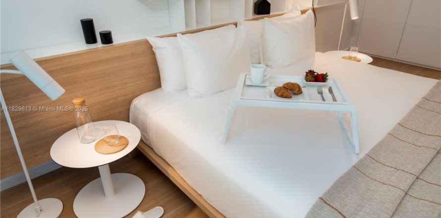 Condominio en Bal Harbour, Florida, 1 dormitorio № 1934009
