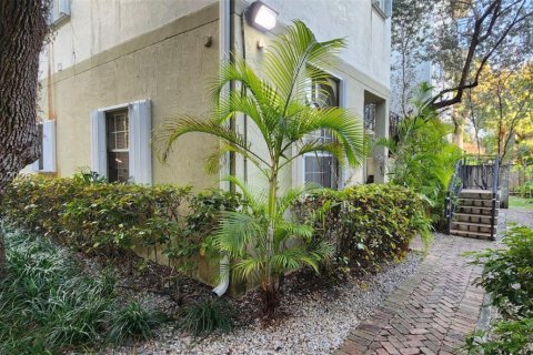Condo in Miami, Florida, 1 bedroom  № 2034127