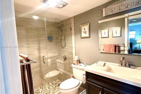 Condominio en venta en Pembroke Pines, Florida, 2 dormitorios, 108.7 m2 № 2076874 - foto 23