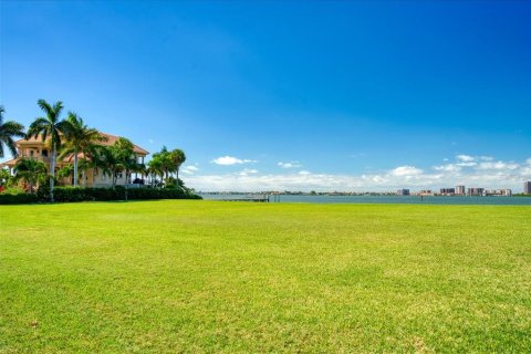 Land in Belleair, Florida № 1562878 - photo 13
