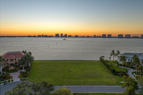 Land in Belleair, Florida № 1562878 - photo 11