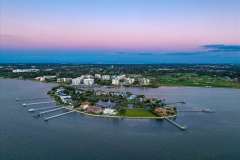 Land in Belleair, Florida № 1562878 - photo 9