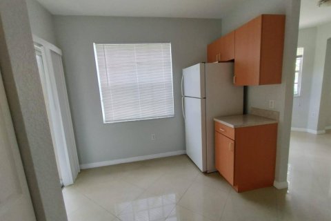 Condo in North Lauderdale, Florida, 3 bedrooms  № 2242020 - photo 12