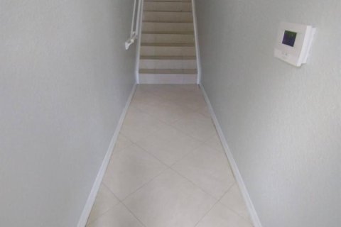 Condo in North Lauderdale, Florida, 3 bedrooms  № 2242020 - photo 2