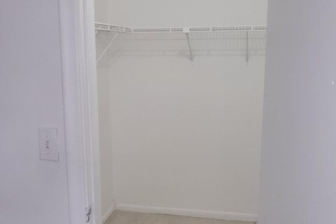 Condo in Lauderhill, Florida, 2 bedrooms  № 2085974 - photo 12