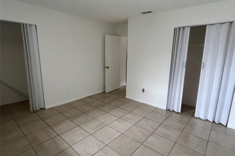 Condo in Lauderhill, Florida, 2 bedrooms  № 2085974 - photo 9