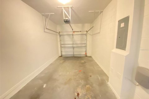 Condo in Orlando, Florida, 2 bedrooms  № 1873642 - photo 20