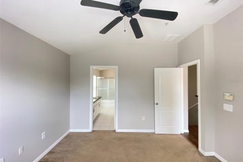 Condo in Orlando, Florida, 2 bedrooms  № 1873642 - photo 12