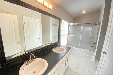 Condo in Orlando, Florida, 2 bedrooms  № 1873642 - photo 14