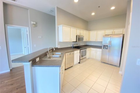 Condo in Orlando, Florida, 2 bedrooms  № 1873642 - photo 4