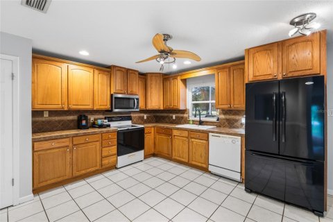 Villa ou maison à vendre à Plant City, Floride: 3 chambres, 188.59 m2 № 2337349 - photo 12