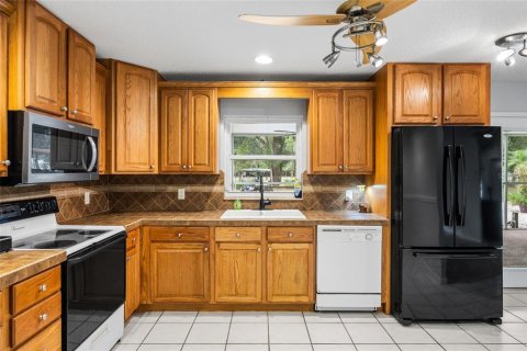 Villa ou maison à vendre à Plant City, Floride: 3 chambres, 188.59 m2 № 2337349 - photo 13
