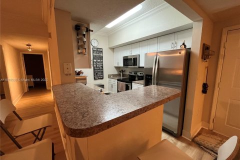 Condominio en alquiler en Pembroke Pines, Florida, 3 dormitorios, 123.56 m2 № 1927110 - foto 4