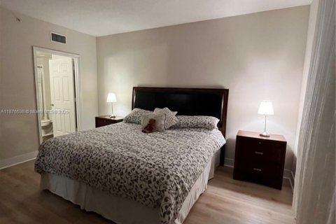 Condominio en alquiler en Pembroke Pines, Florida, 3 dormitorios, 123.56 m2 № 1927110 - foto 12
