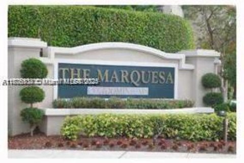 Condominio en alquiler en Pembroke Pines, Florida, 3 dormitorios, 123.56 m2 № 1927110 - foto 1