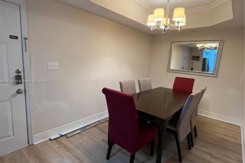 Condominio en alquiler en Pembroke Pines, Florida, 3 dormitorios, 123.56 m2 № 1927110 - foto 9