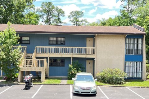 Condo in Gainesville, Florida, 2 bedrooms  № 1262786 - photo 1