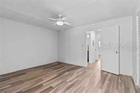 Condo in Saint Petersburg, Florida, 2 bedrooms  № 1838952 - photo 21