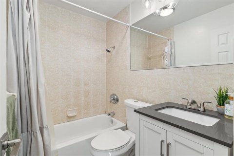 Villa ou maison à vendre à Bradenton, Floride: 3 chambres, 123.84 m2 № 1917668 - photo 21