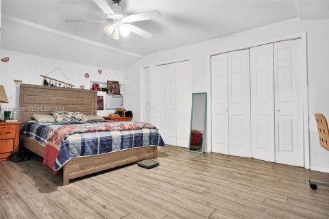 Casa en venta en Miami, Florida, 3 dormitorios, 206.24 m2 № 2011961 - foto 10