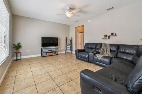 Touwnhouse à vendre à Plant City, Floride: 3 chambres, 161 m2 № 1917219 - photo 7
