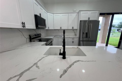 Casa en alquiler en Port Charlotte, Florida, 3 dormitorios, 134.89 m2 № 2112354 - foto 6