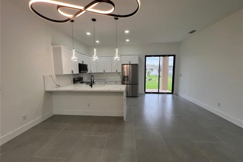 Casa en alquiler en Port Charlotte, Florida, 3 dormitorios, 134.89 m2 № 2112354 - foto 4