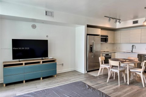 Купить кондоминиум в Майами, Флорида 45.34м2, № 1961499 - фото 19