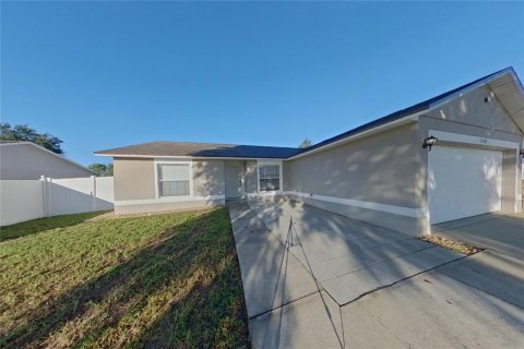 Villa ou maison à Clermont, Floride 3 chambres, 118.91 m2 № 2383928