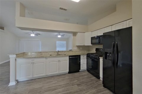 Villa ou maison à louer à Clermont, Floride: 3 chambres, 118.91 m2 № 2383928 - photo 5