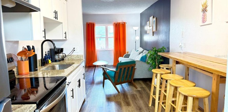 Appartement à Pinellas Park, Floride 2 chambres, 67.91 m2 № 2419962