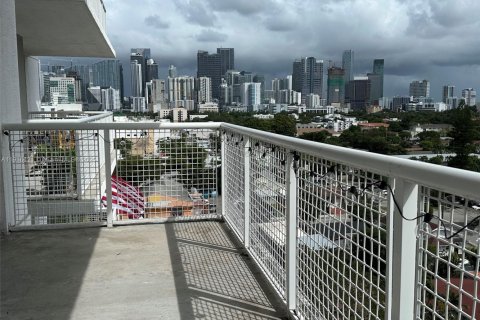 Купить кондоминиум в Майами, Флорида 1 спальня, 65.96м2, № 1971893 - фото 1