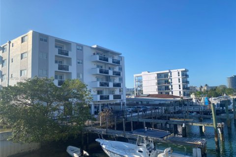 Appartement à louer à Miami Beach, Floride: 2 chambres № 2041485 - photo 17